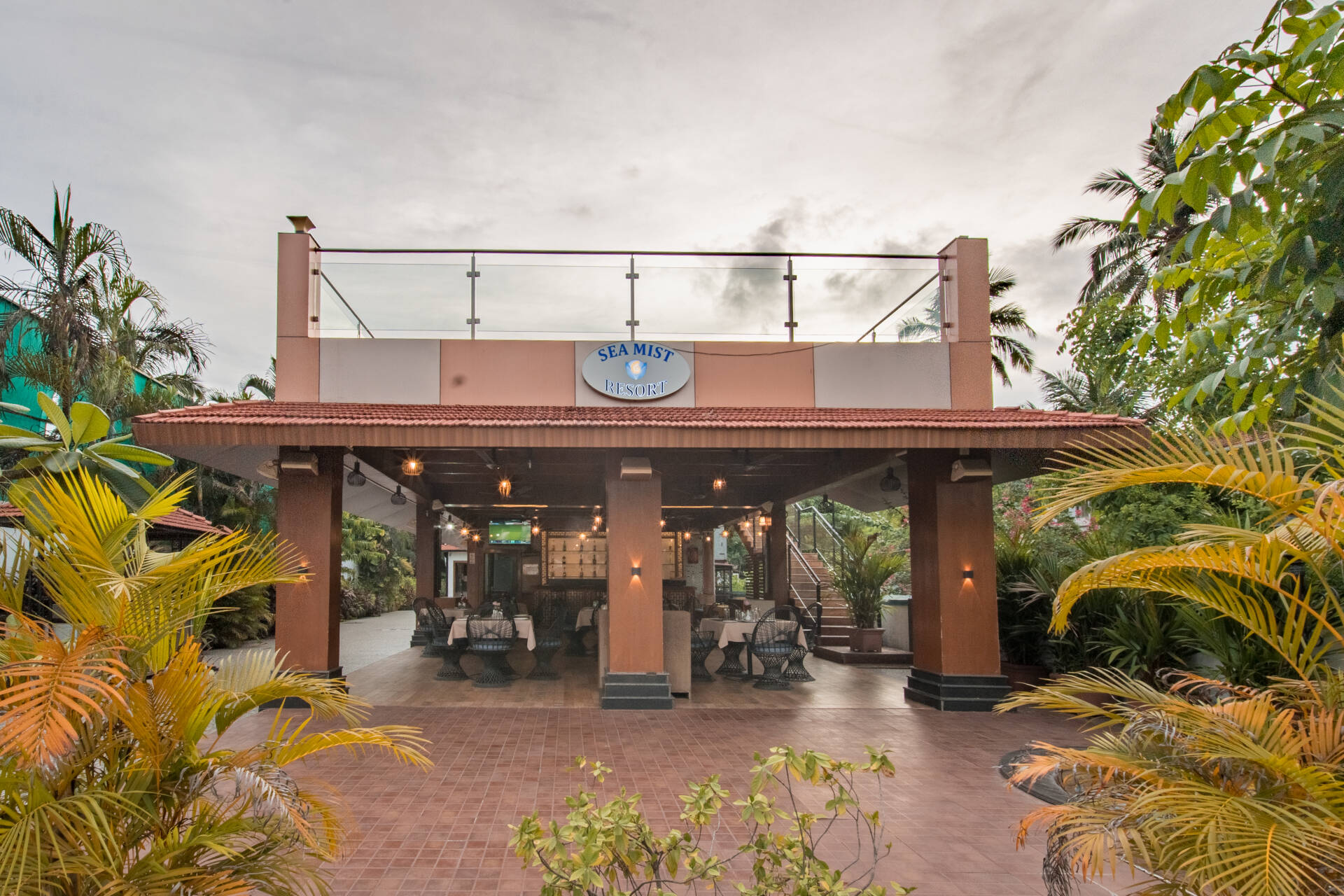 Seamist Resort – Experience Luxury & Hospitality